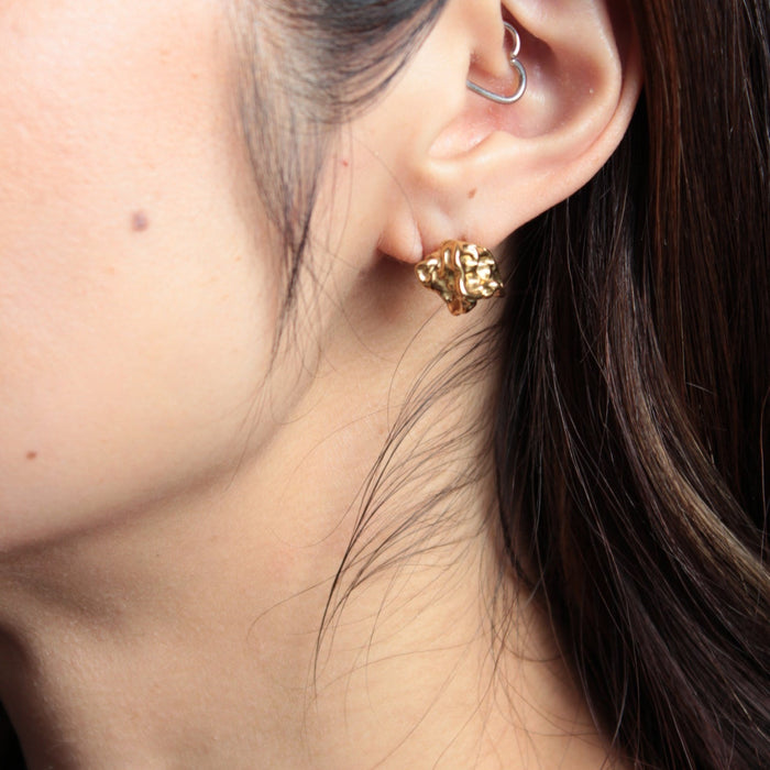 Sora  |  Meteorite Stud Earrings Gold