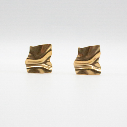 elegant origami stud earrings 24k gold ion plated for daily wear. waterproof and sensitive ears friendly Japanese design
