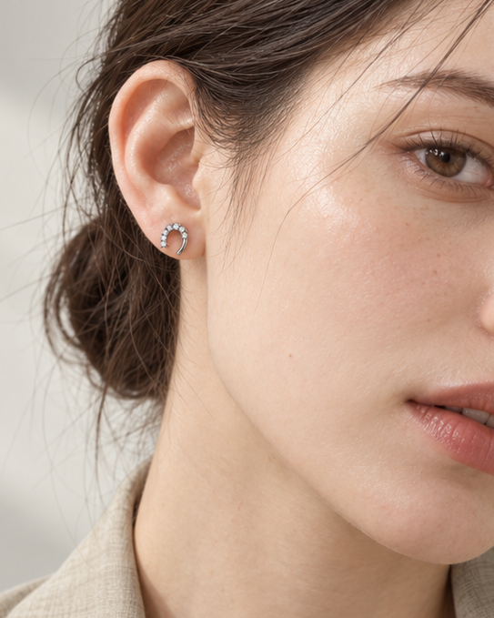 Nanami  |  Horseshoe Earrings Silver