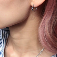 Yui |  Knot Earrings Silver