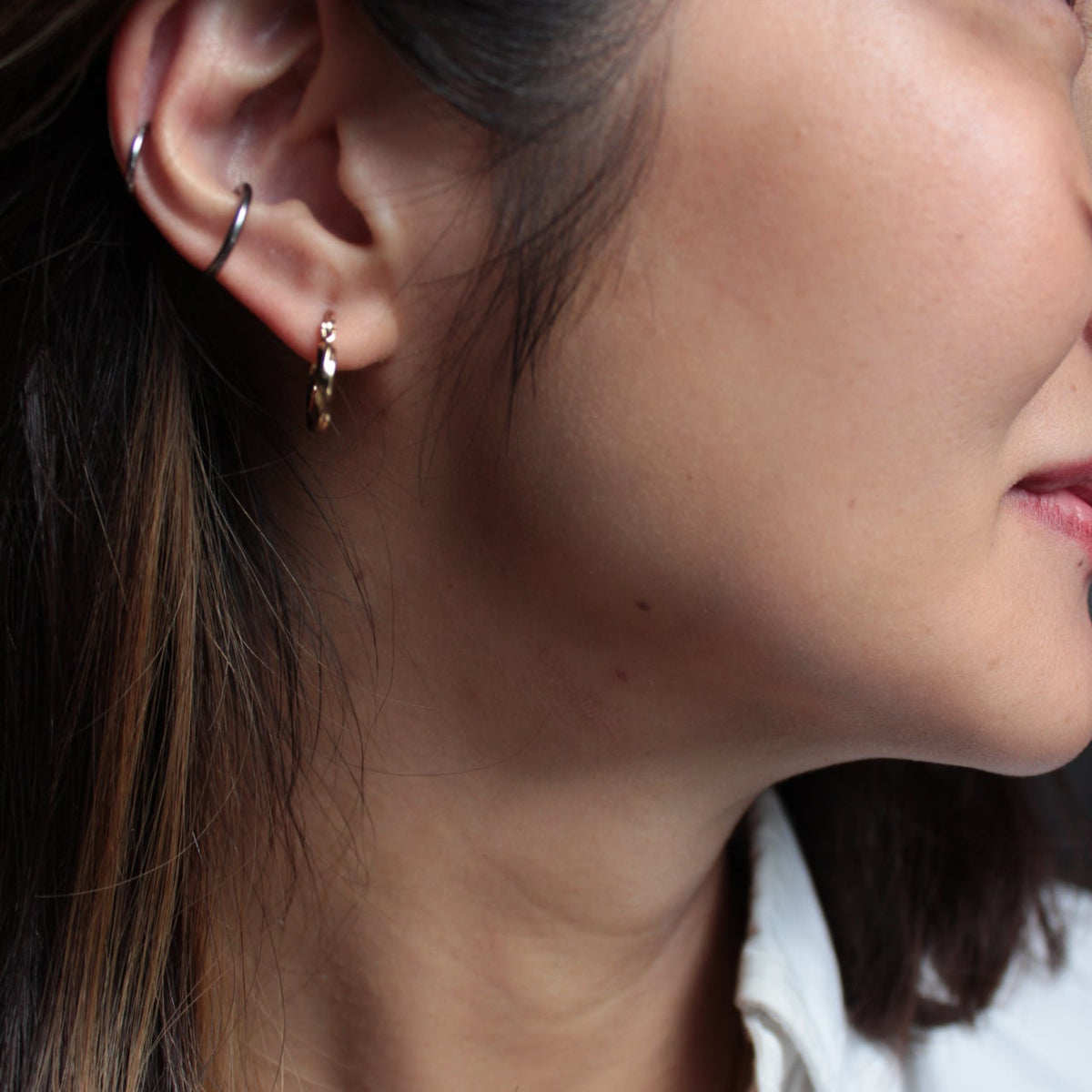 Nazu |  Hoop Earrings Gold