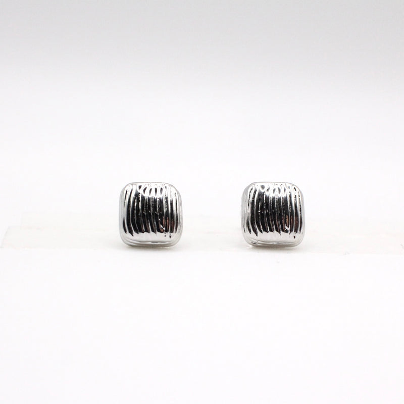 Kako  |  Stud Earrings Silver