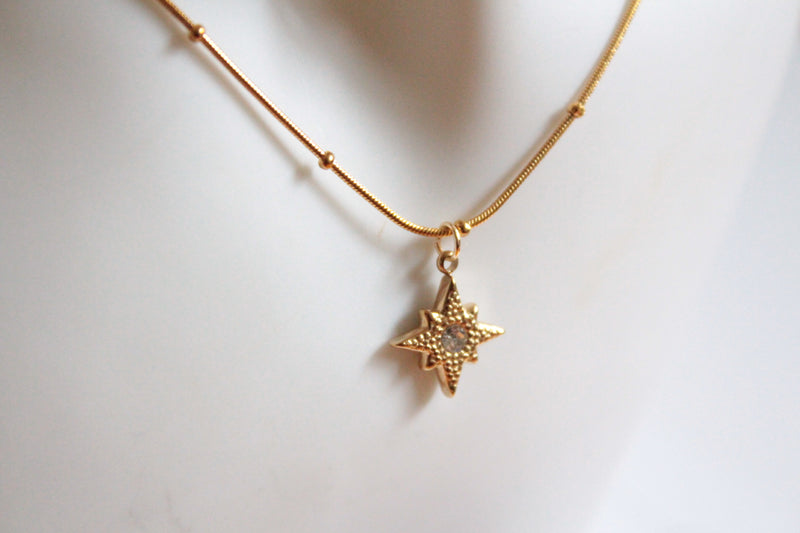 Hikari  |  Star Charm Necklace Gold