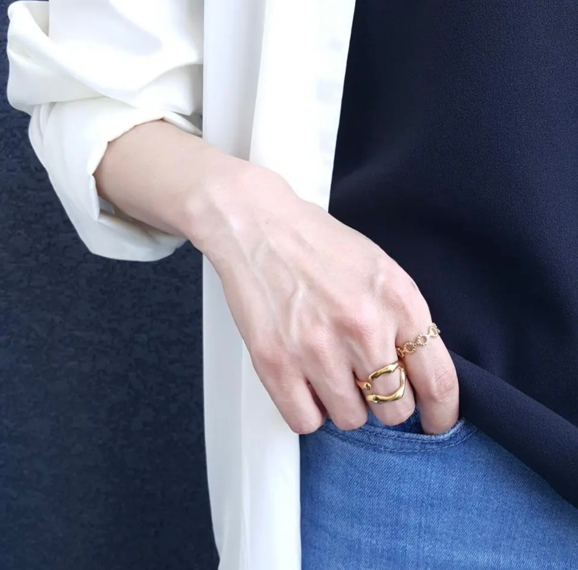 Mai  |  Gold Ring