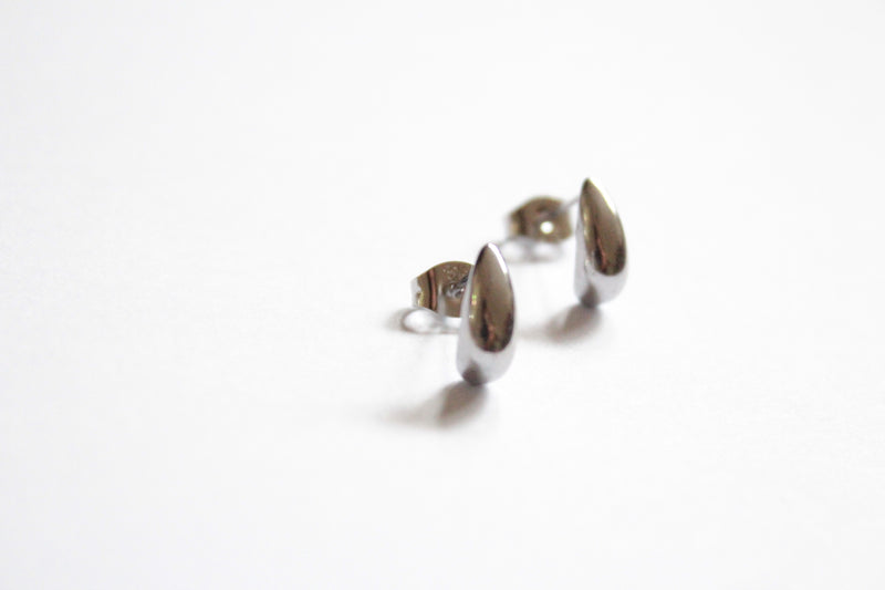 Aoi |  Tear Drops Earrings Silver