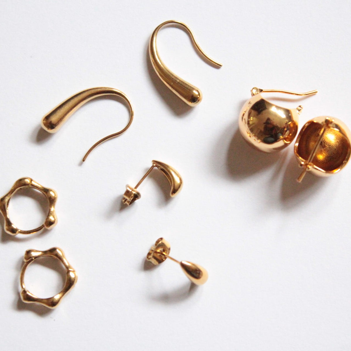 Ponde  |  Hoop Earrings Gold