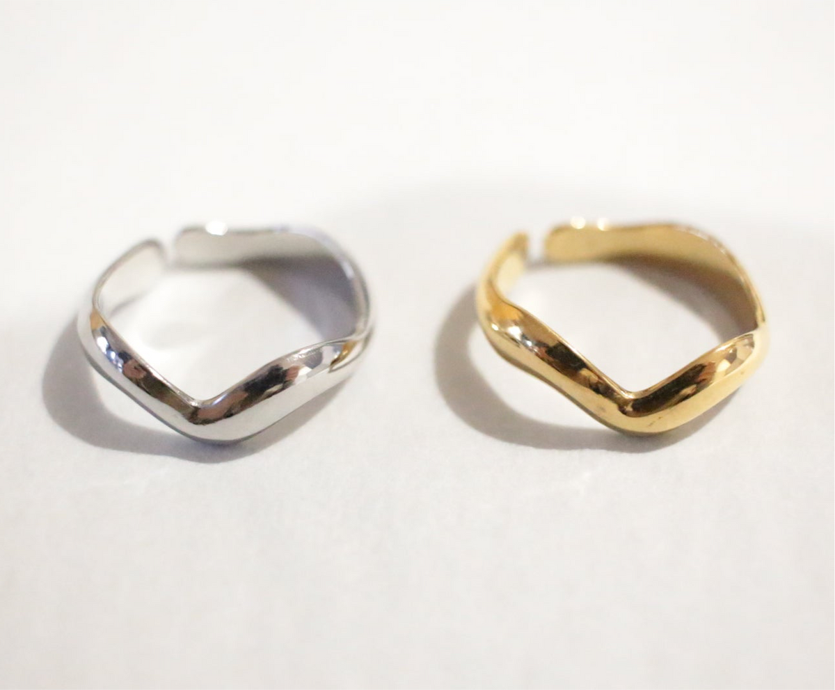 Uta  |  Ring Silver