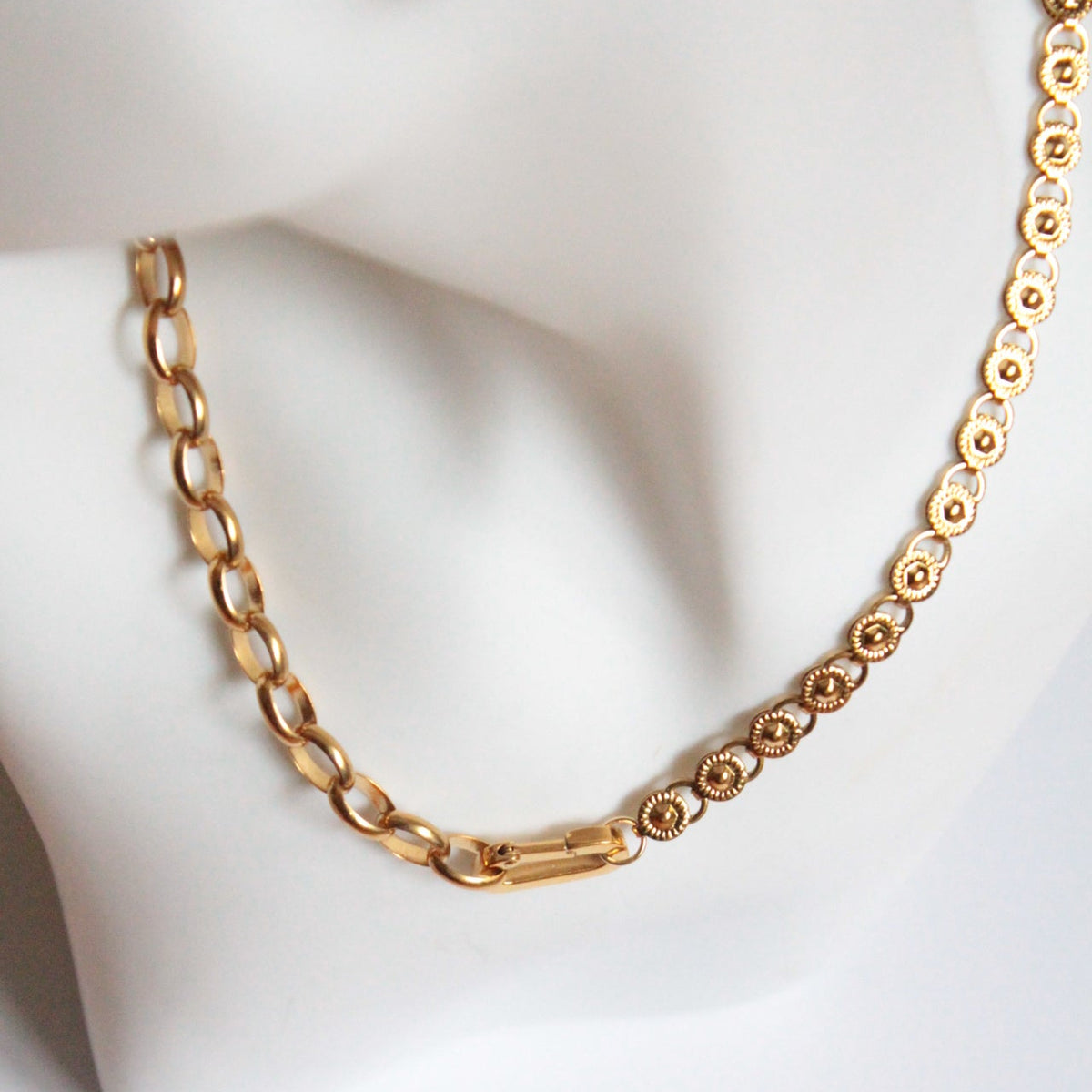 Sara |  Chain Necklace Gold