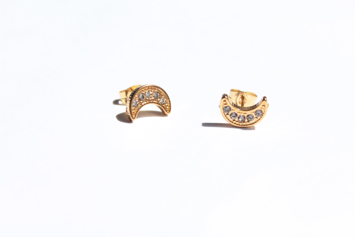Gekka  | Crescent Moon Stud Earrings Gold