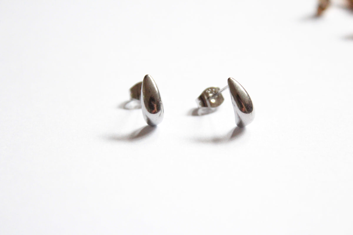 Aoi |  Tear Drops Earrings Silver