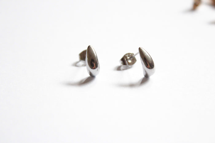 Aoi |  Tear Drops Earrings Silver