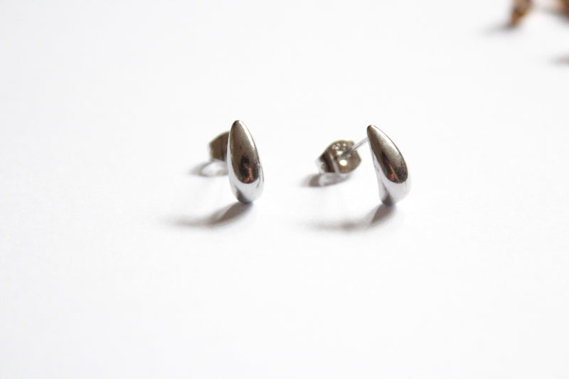 Aoi |  Tear Drops Earrings Silver