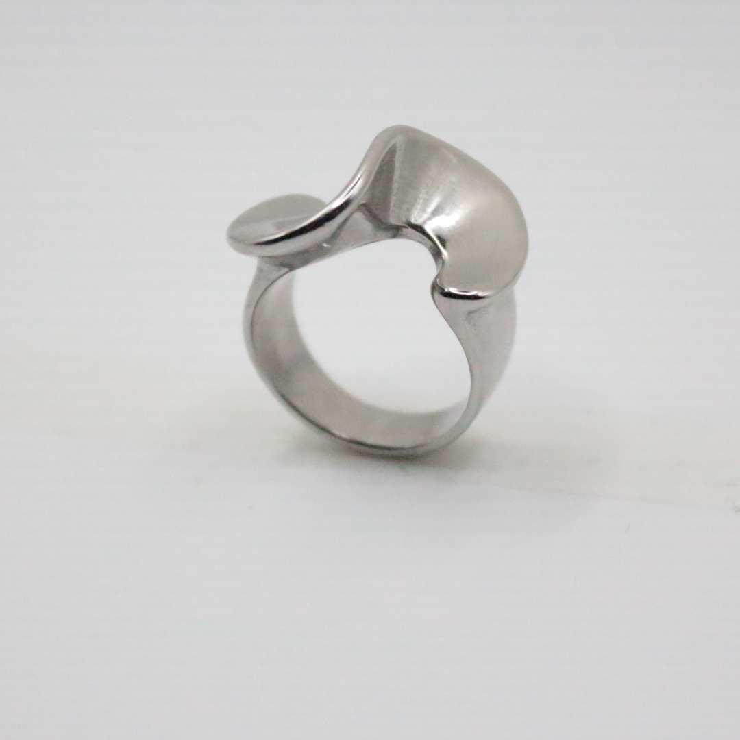 Frill Ring Silver - Hypoallergenic