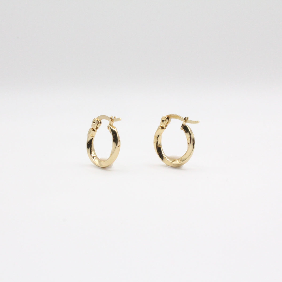 Nazu |  Hoop Earrings Gold