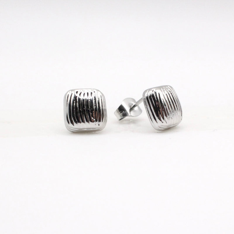 Kako  |  Stud Earrings Silver