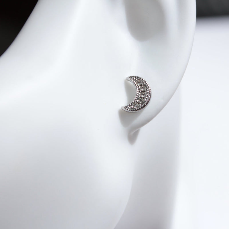 Gekka  | Crescent Moon Stud Earrings Silver