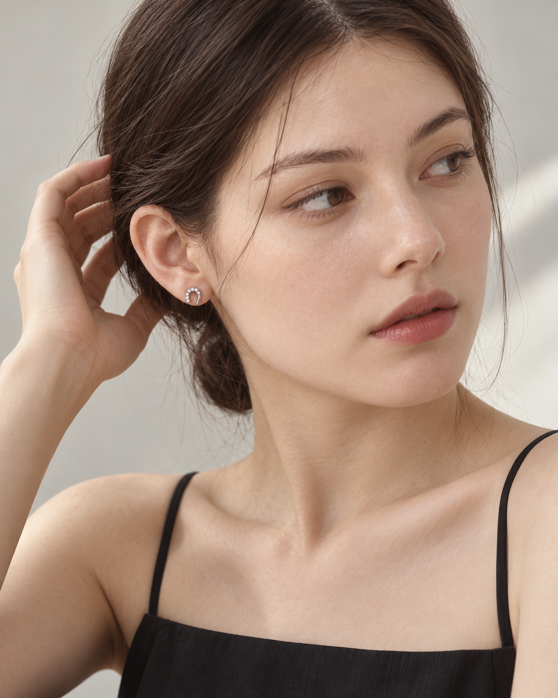 Nanami  |  Horseshoe Earrings Silver