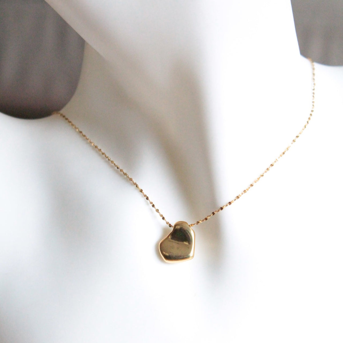 Ine | Grain Charm Chain Necklace Gold