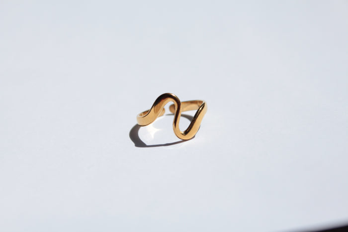 Kai  |  Wave Ring Gold