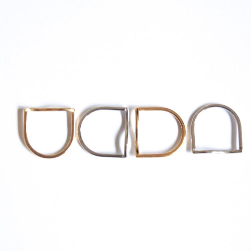 waterproof, hypoallergenic, rings 
Dainty u shaped and waved gold, silver rings 