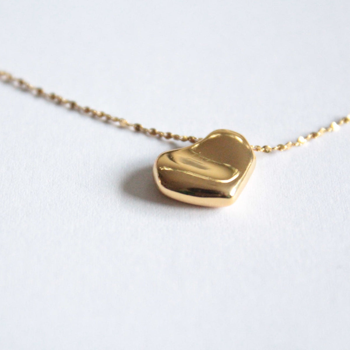 Ine | Grain Charm Chain Necklace Gold