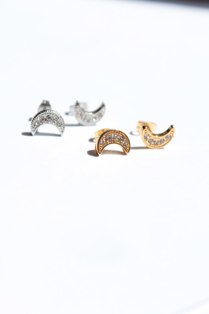 Gekka  | Crescent Moon Stud Earrings Gold