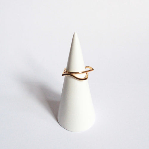 Two Gold waved dainty ring 316 stainless steel waterproof and hypoallergenic 