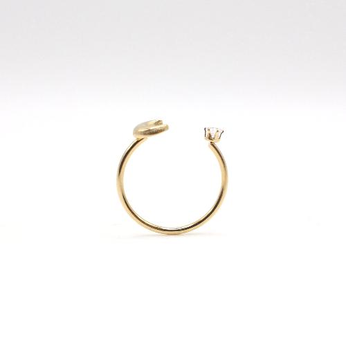 Dainty Half Moon Ring 24k Gold plated on stainless steel, waterproof and sensitive skin friendly. made for mums and gift for her