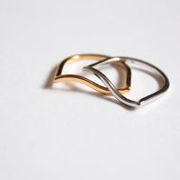 Two dainty ring (gold and silver) U shaped and wave design, waterproof and hypoallergenic 