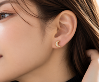 Gekka  | Crescent Moon Stud Earrings Gold