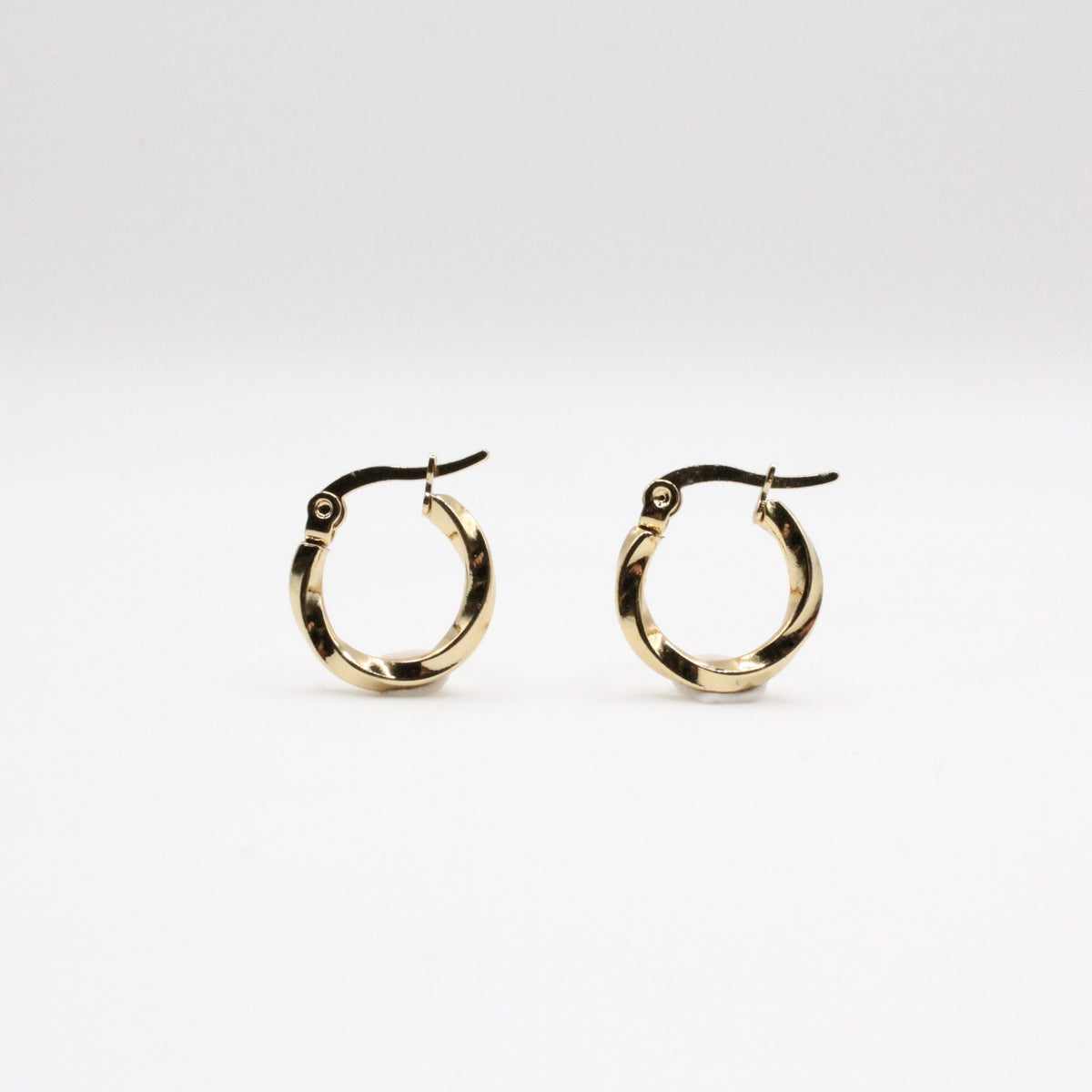 dainty 24k gold plated hoop earrings made for mums and sensitive skin ladies 