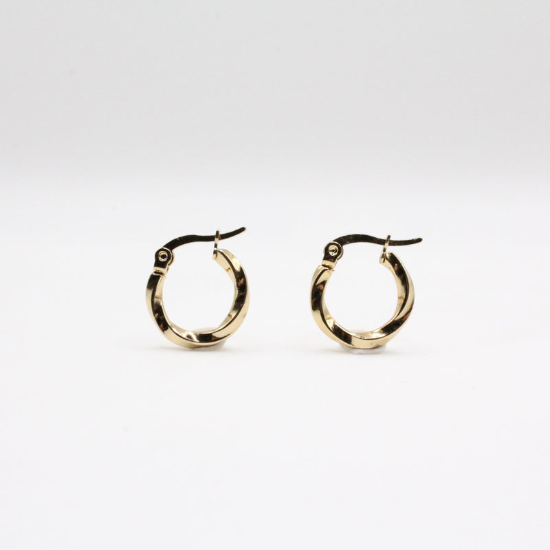 dainty 24k gold plated hoop earrings made for mums and sensitive skin ladies 