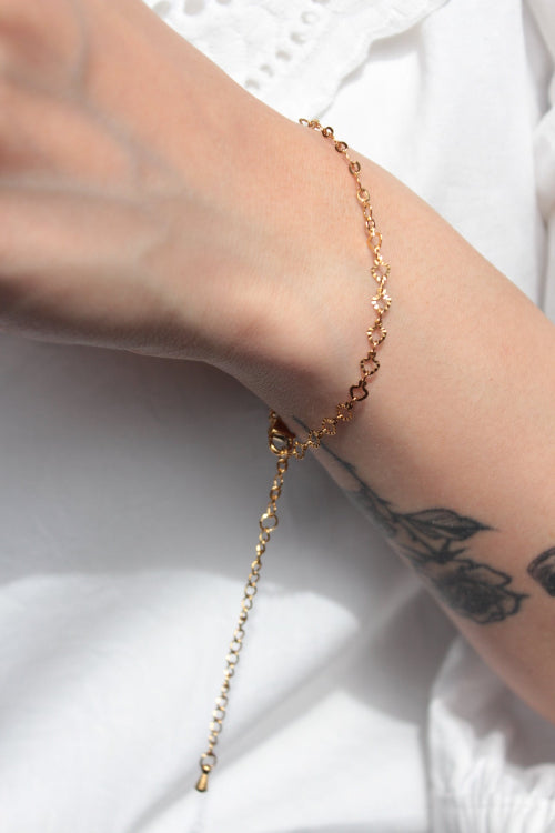 shell gold chain handmade bracelet waterproof and for sensitive skins from melbourne 