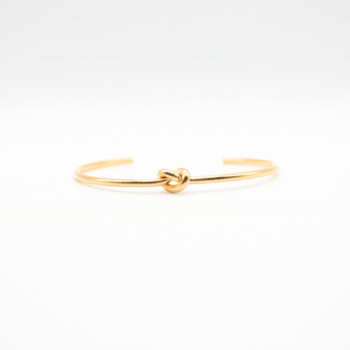 knot cuff bangle 24k gold plated for daily wear, waterproof and sensitive-skin friendly 