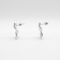 origami stud earrings sliver rhodium plated for daily wear. waterproof and sensitive ears friendly. Japanese unique design.